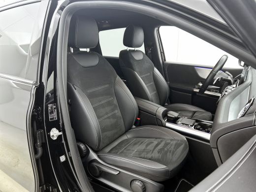 Mercedes-Benz B-Klasse 250 e Hybride Premium Design AMG line / 1/2 Leder / Stoelverwarming / Pdc+Camera / Navigatie / Ap... ActivLease financial lease