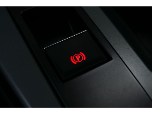 Opel Grandland EV 73KWH 213PK BUSINESS EDITION AUTOMAAT / CAMERA / AFN.TREKHAAK / KEYLESS / FULL-LED / SOH 97,19... ActivLease financial lease