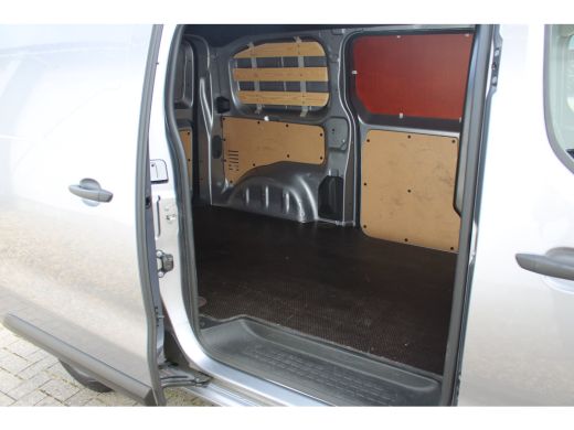 Opel Vivaro 2.0 Diesel 145 PK | 10" Multimedia 3D-kleuren touchscreen met Navigatie en Connect Nav Services |... ActivLease financial lease