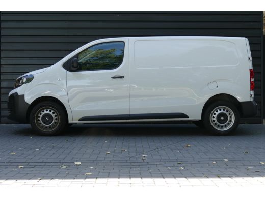 Opel Vivaro 2.0 DIESEL 145PK L2H1 / CAMERA / STOEL-STUURVERWARMING / 3-ZITS / BETIMMERING / NAVI / AIRCO / LE... ActivLease financial lease