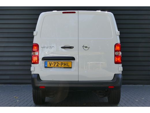 Opel Vivaro 2.0 DIESEL 145PK L2H1 / CAMERA / STOEL-STUURVERWARMING / 3-ZITS / BETIMMERING / NAVI / AIRCO / LE... ActivLease financial lease