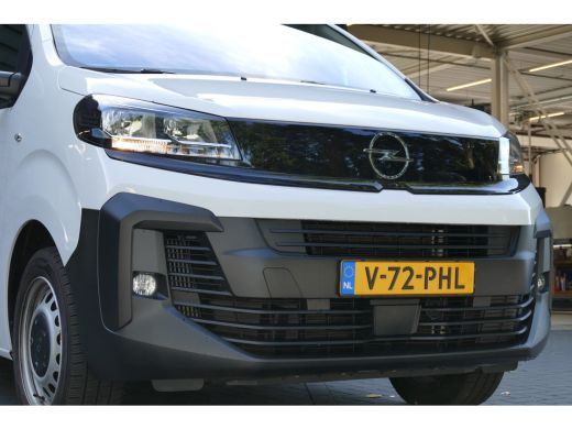 Opel Vivaro 2.0 DIESEL 145PK L2H1 / CAMERA / STOEL-STUURVERWARMING / 3-ZITS / BETIMMERING / NAVI / AIRCO / LE... ActivLease financial lease