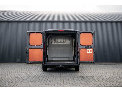 Peugeot Boxer 2.2 BlueHDi 120 L1H1 | 120 PK | 3-Zits | Cruise | Airco | Trekhaak ActivLease financial lease