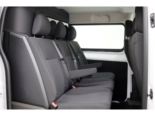 Peugeot e-Expert L2H1 75 kWh D.C. 100% Electric Airco/Navi/Camera Nieuw 12-2024 ActivLease financial lease