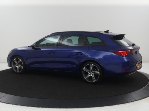 Seat Leon Sportstourer 1.5 eTSI FR Business Intense | Half Leder | Adaptive cruise | Park assist | Navigati... ActivLease financial lease