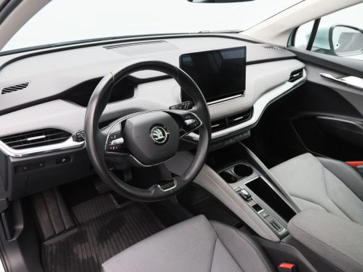 Skoda Enyaq iV 60 180 Pk | Panoramadak | Half Leder | CarPlay | Climatronic | 19 Inch | 106.943 Km!! ActivLease financial lease