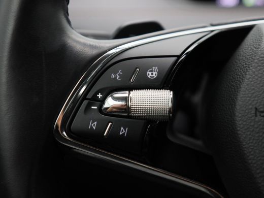 Skoda Enyaq iV 80 | Carplay | Cruise Control | Stoelverwarming | Leder Bekleding | Camera | Navigatie | 19 Inch ActivLease financial lease