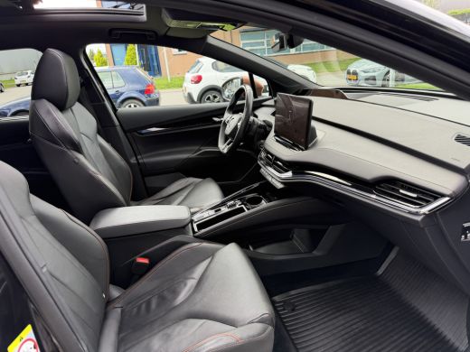 Skoda Enyaq iV 80 Founders Edition Black SOH 95% ActivLease financial lease