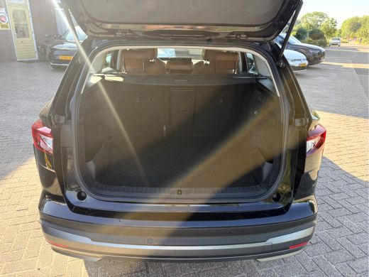 Skoda Enyaq iV 80 SOH 92 %, Panoramadak, Trekhaak, Warmtepomp ActivLease financial lease