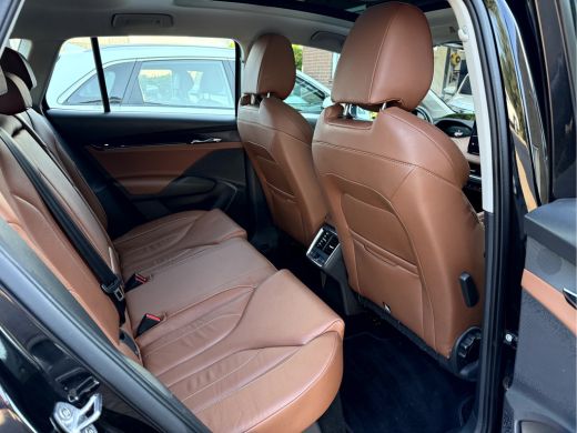 Skoda Enyaq iV 80 SOH 92 %, Panoramadak, Trekhaak, Warmtepomp ActivLease financial lease