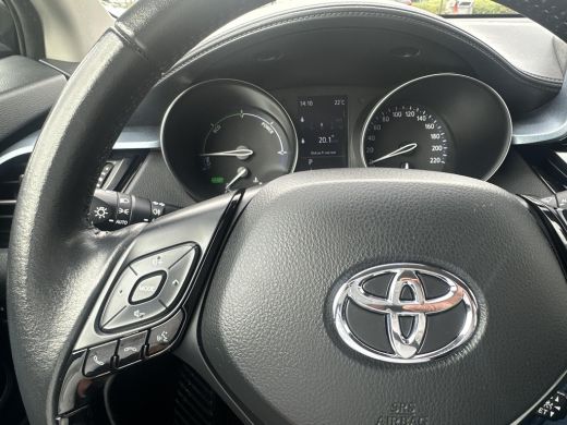 Toyota C-HR 2.0 Hybrid Dynamic ActivLease financial lease