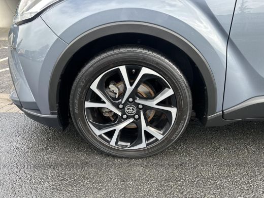 Toyota C-HR 2.0 Hybrid Dynamic ActivLease financial lease