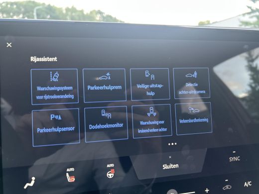 Toyota C-HR+ First Edition 77 kWh ActivLease financial lease