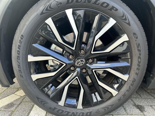 Toyota C-HR+ First Edition 77 kWh ActivLease financial lease