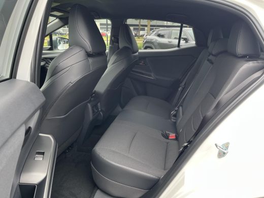 Toyota C-HR+ First Edition 77 kWh | 20 inch velgen | &euro; 3.000 extra inruilwaarde | ActivLease financial lease