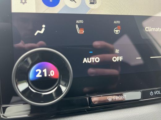 Toyota C-HR+ First Edition 77 kWh | 20 inch velgen | &euro; 3.000 extra inruilwaarde | ActivLease financial lease