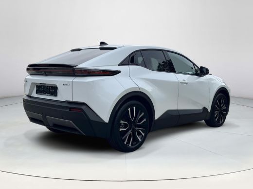 Toyota C-HR+ First Edition 77 kWh | 20 inch velgen | &euro; 3.000 extra inruilwaarde | ActivLease financial lease