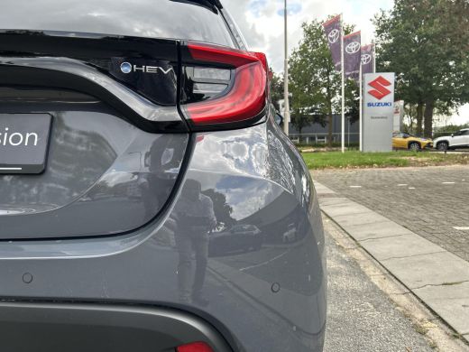 Toyota Yaris 1.5 Hybrid 115 Dynamic ActivLease financial lease