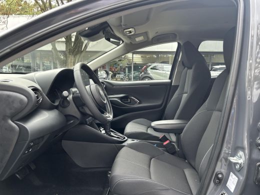 Toyota Yaris 1.5 Hybrid 115 Dynamic ActivLease financial lease
