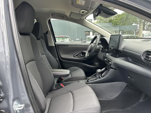 Toyota Yaris 1.5 Hybrid 115 Dynamic ActivLease financial lease