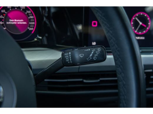 Volkswagen Golf 1.0 eTSI Life | Apple Carplay/Android Auto | Electronic climate controle | Parkeersensoren | Keyl... ActivLease financial lease
