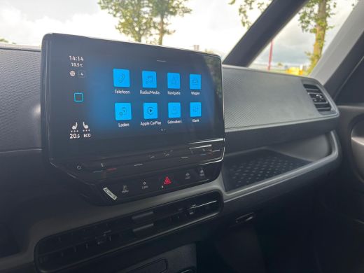 Volkswagen ID. Buzz Cargo Cargo 77 kWh | Sfeerverlichting | Stoelverwarming | Apple Carplay | Adaptieve Cruise ActivLease financial lease