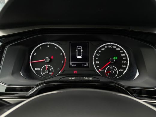 Volkswagen Polo 1.0 TSI 95 pk R-Line Edition 7-DSG | Airco | App-Connect draadloze smartphone integratie | Cruise... ActivLease financial lease