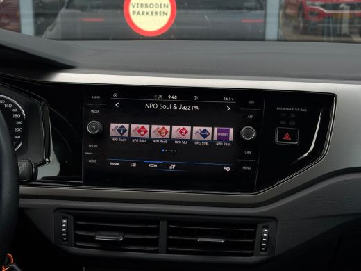 Volkswagen Polo 1.0 TSI 95 pk R-Line Edition 7-DSG | Achteruitrijcamera | Cruise control adaptief | Getint glas | ActivLease financial lease