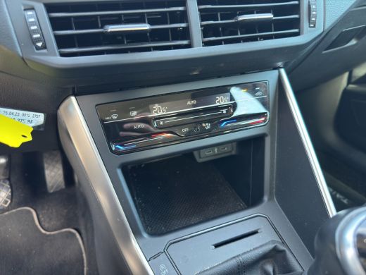 Volkswagen Taigo 1.0 TSI Life | Airco | Apple Carplay | Cruise control adaptief ActivLease financial lease