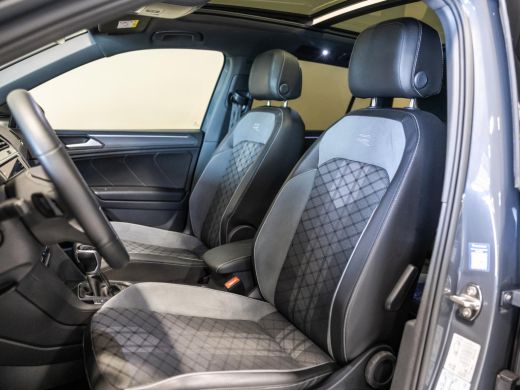 Volkswagen Tiguan 1.5 TSI R-Line Business+ / 150pk / NAP / Panorama dak / Stoelverwarming / Voorruit verwarming / ActivLease financial lease