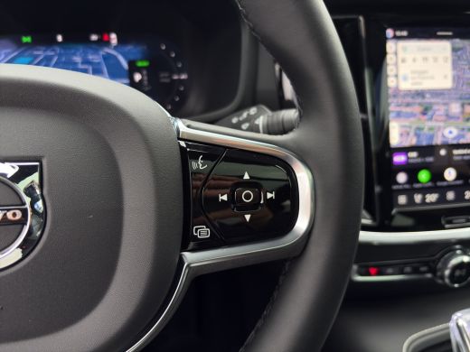 Volvo  V60 2.0 T8 Plug-in hybrid AWD Plus Dark | Harman Kardon | Stoel + Stuur Verwarming | Panoramadak | Tr... ActivLease financial lease