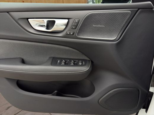 Volvo  V60 2.0 T8 Plug-in hybrid AWD Plus Dark | Harman Kardon | Stoel + Stuur Verwarming | Panoramadak | Tr... ActivLease financial lease