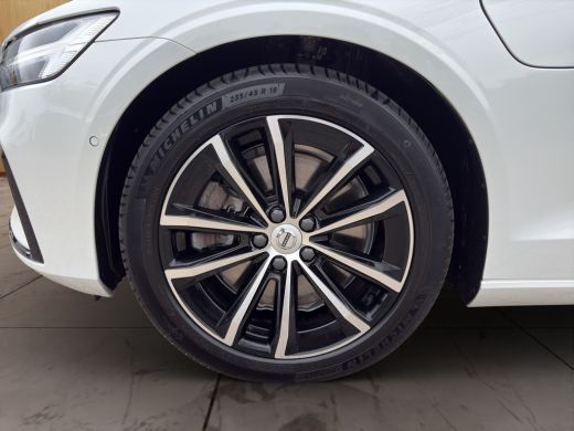 Volvo  V60 2.0 T8 Plug-in hybrid AWD Plus Dark | Harman Kardon | Stoel + Stuur Verwarming | Panoramadak | Tr... ActivLease financial lease