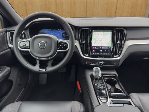Volvo  V60 2.0 T8 Plug-in hybrid AWD Plus Dark | Harman Kardon | Stoel + Stuur Verwarming | Panoramadak | Tr... ActivLease financial lease