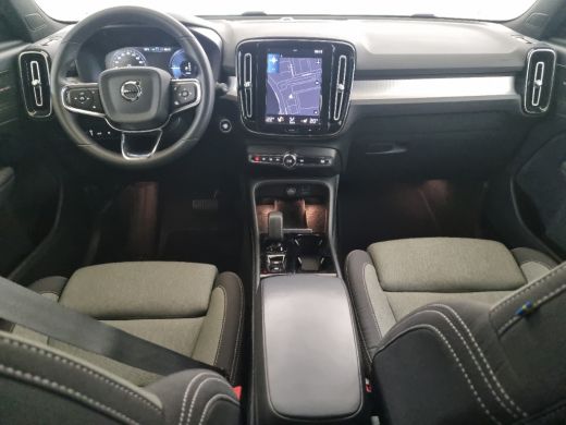 Volvo  XC40 1.5 T4 Plug-in hybrid Plus Dark | Trekhaak | Harman Kardon | Elek. Stoel | ActivLease financial lease