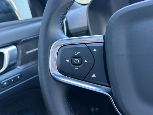 Volvo  XC40 2.0 B4 Plus Black Edition | Panoramadak | Harman/Kardon | Trekhaak | 360 Camera | ActivLease financial lease