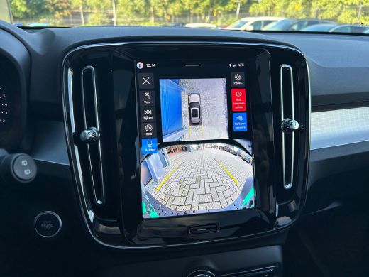 Volvo  XC40 2.0 B4 Plus Black Edition | Panoramadak | Harman/Kardon | Trekhaak | 360 Camera | ActivLease financial lease