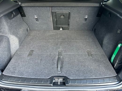 Volvo  XC40 2.0 B4 Plus Black Edition | Panoramadak | Harman/Kardon | Trekhaak | 360 Camera | ActivLease financial lease