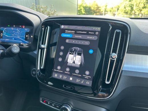 Volvo  XC40 2.0 B4 Plus Black Edition | Panoramadak | Harman/Kardon | Trekhaak | 360 Camera | ActivLease financial lease