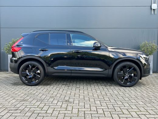 Volvo  XC40 2.0 B4 Plus Black Edition | Panoramadak | Harman/Kardon | Trekhaak | 360 Camera | ActivLease financial lease