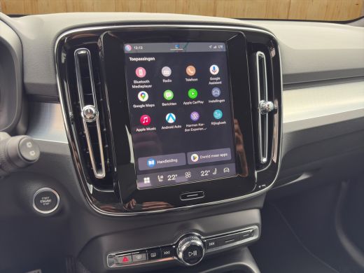 Volvo  XC40 2.0 B4 Plus Dark | Harman Kardon | Stoel + Stuur Verwarming | Trekhaak | Camera | BLIS | Keyless ... ActivLease financial lease