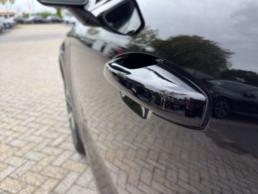 Volvo  XC40 2.0 B4 Plus Dark | Harman Kardon | Stoel + Stuur Verwarming | Trekhaak | Camera | BLIS | Keyless ... ActivLease financial lease