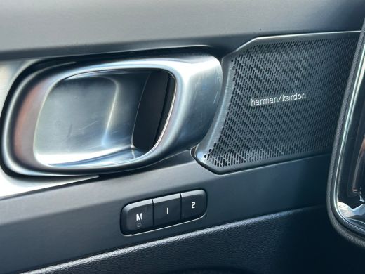 Volvo  XC40 2.0 B4 Plus Dark | Harman/Kardon | Google | Trekhaak | Camera | ActivLease financial lease