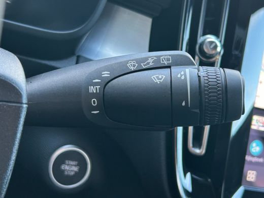 Volvo  XC40 2.0 B4 Plus Dark | Harman/Kardon | Google | Trekhaak | Camera | ActivLease financial lease