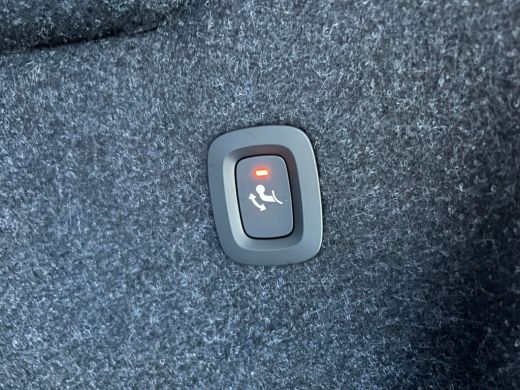 Volvo  XC40 2.0 B4 Plus Dark | Harman/Kardon | Google | Trekhaak | Camera | ActivLease financial lease
