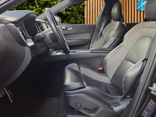 Volvo  XC60 2.0 T6 Plug-in hybrid AWD Ultimate Dark | Long Range! | Luchtvering | 22" Velgen | Head-up | Pano... ActivLease financial lease