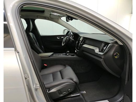 Volvo  XC60 2.0 T6 Plug-in LongRange / AWD Plus Bright / Trekhaak / Panoramadak / Pdc+Camera / NL.Auto / Stoe... ActivLease financial lease