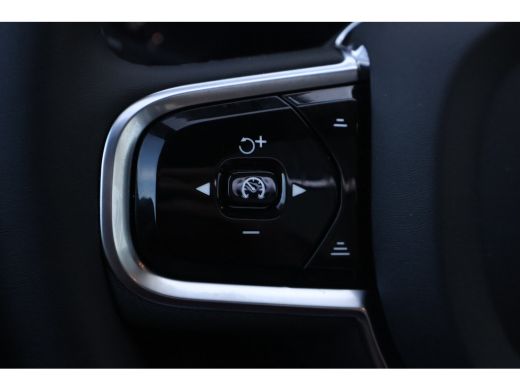 Volvo  XC60 2.0 T8 Plug-in hybrid AWD Ultra Bright Exec. Ed. B&W | Massage | Trekhaak | Luchtvering | ActivLease financial lease