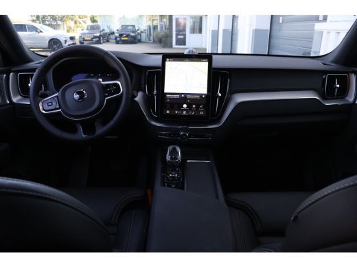 Volvo  XC60 2.0 T8 Plug-in hybrid AWD Ultra Bright Exec. Ed. B&W | Massage | Trekhaak | Luchtvering | ActivLease financial lease