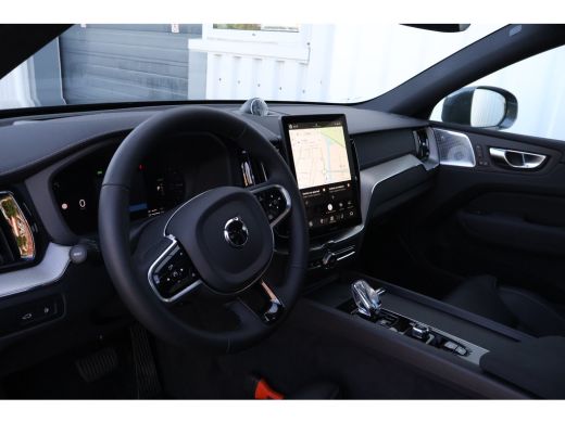 Volvo  XC60 2.0 T8 Plug-in hybrid AWD Ultra Bright Exec. Ed. B&W | Massage | Trekhaak | Luchtvering | ActivLease financial lease
